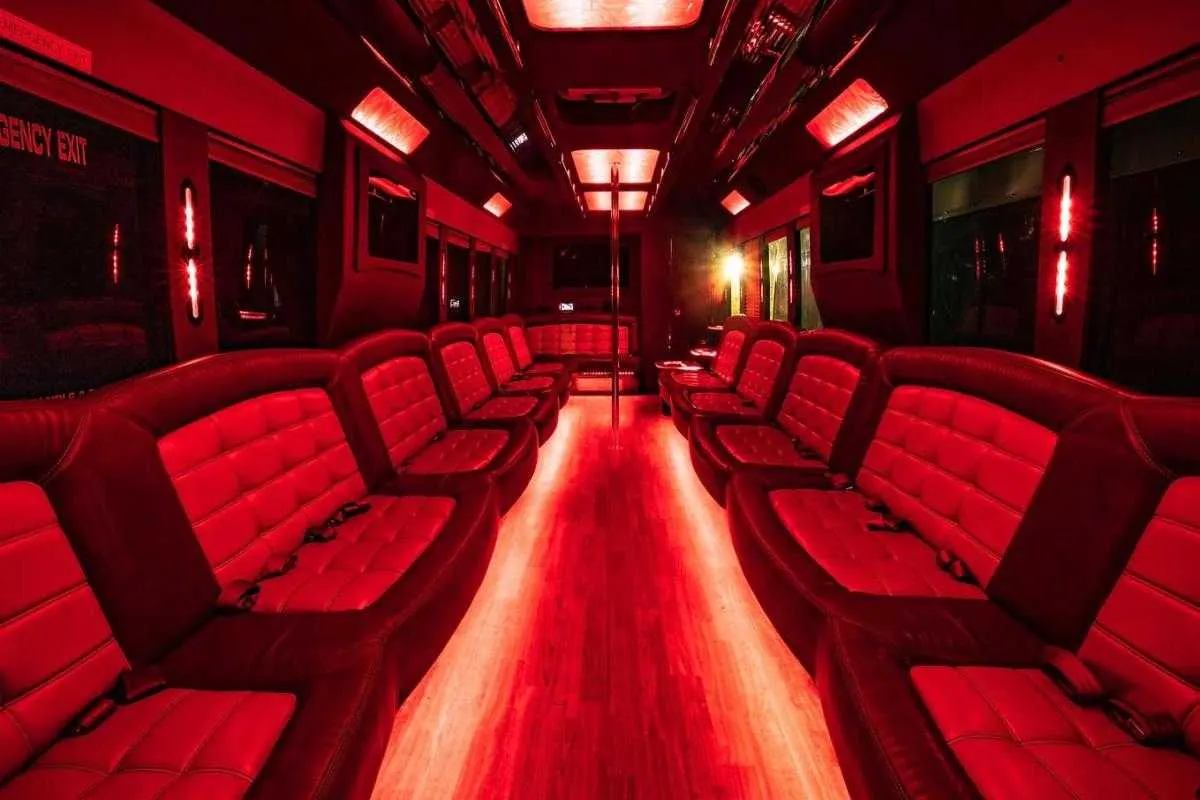Tiffany Party Bus: seating area, with perimeter lounge seating, LED accent lighting and LED ceiling lighting Tiffany Party Bus: seating area, with perimeter lounge seating, LED accent lighting and LED ceiling lighting